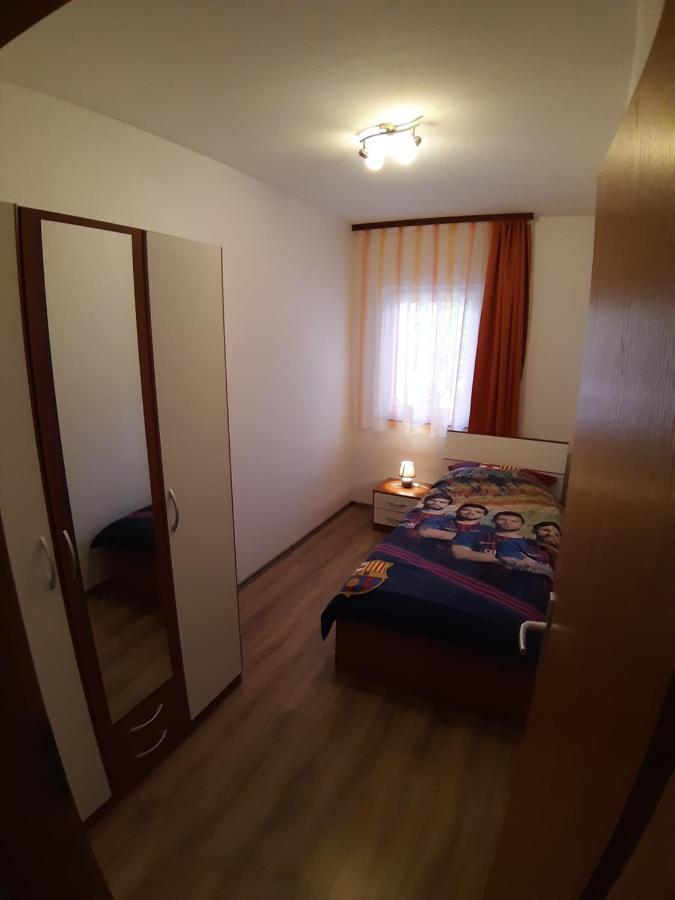 Apartments Mihael Malinska Exterior foto